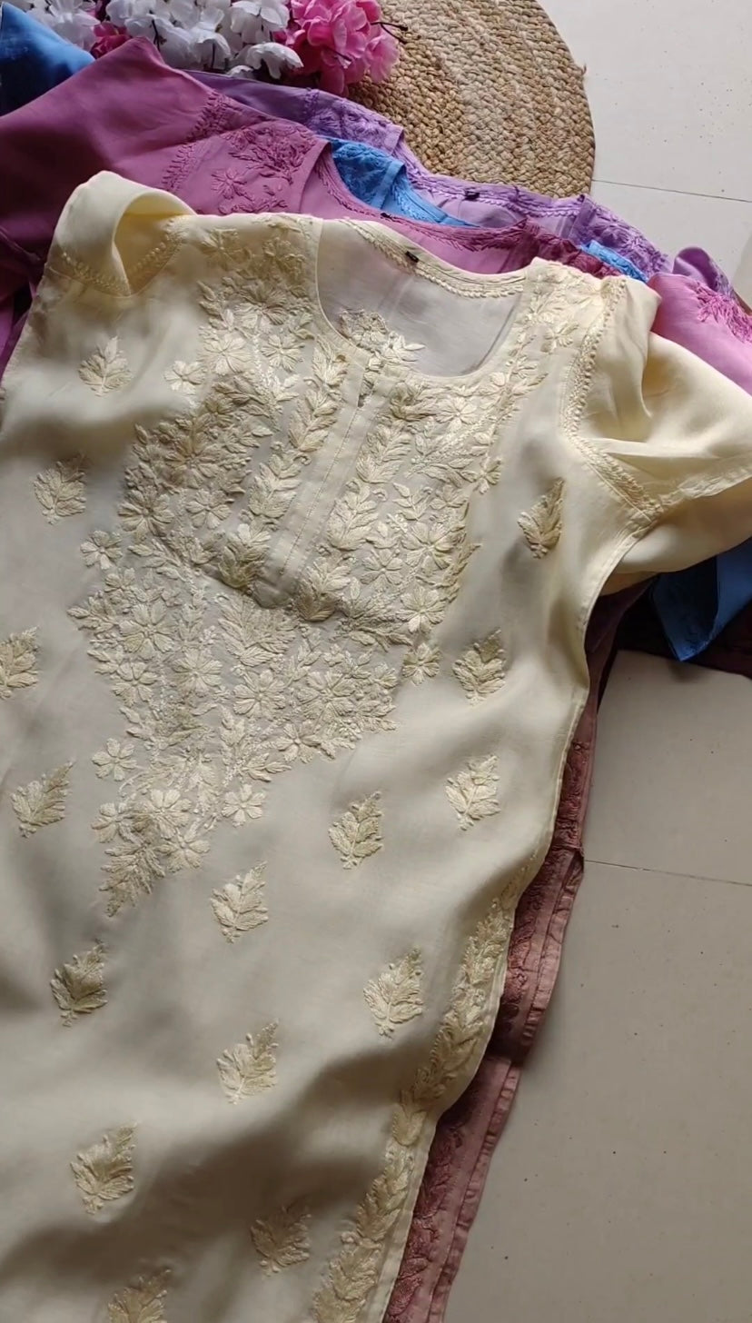 Best-Selling Soft Rayon Tone-to-Tone Kurti – Soft & Comfortable!