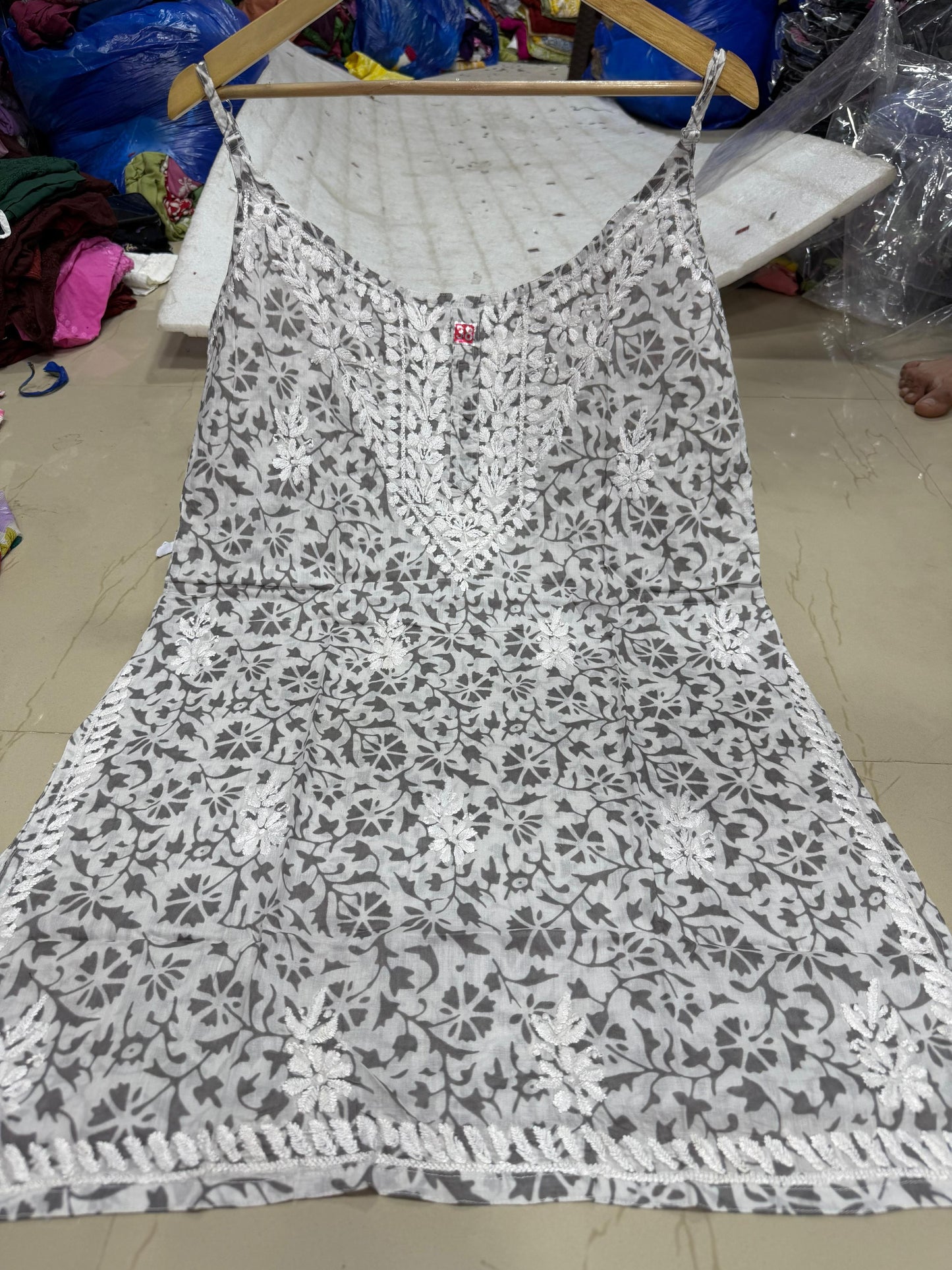 Trending Mul Strap kurta ( Restock )