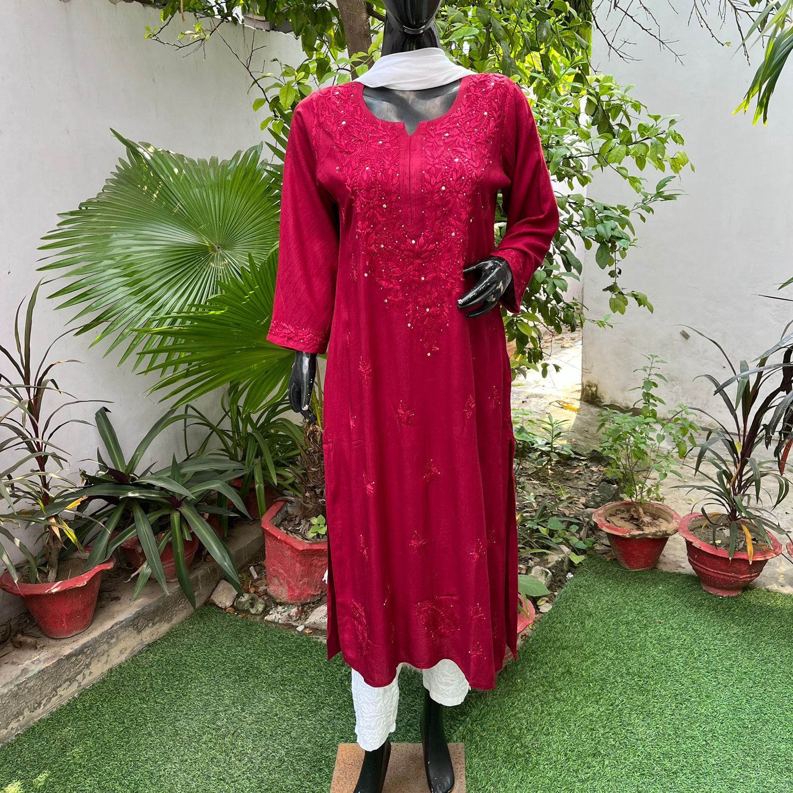 Green Mukaish Embellished Straight Kurta and Straight Pants Co-ord Set