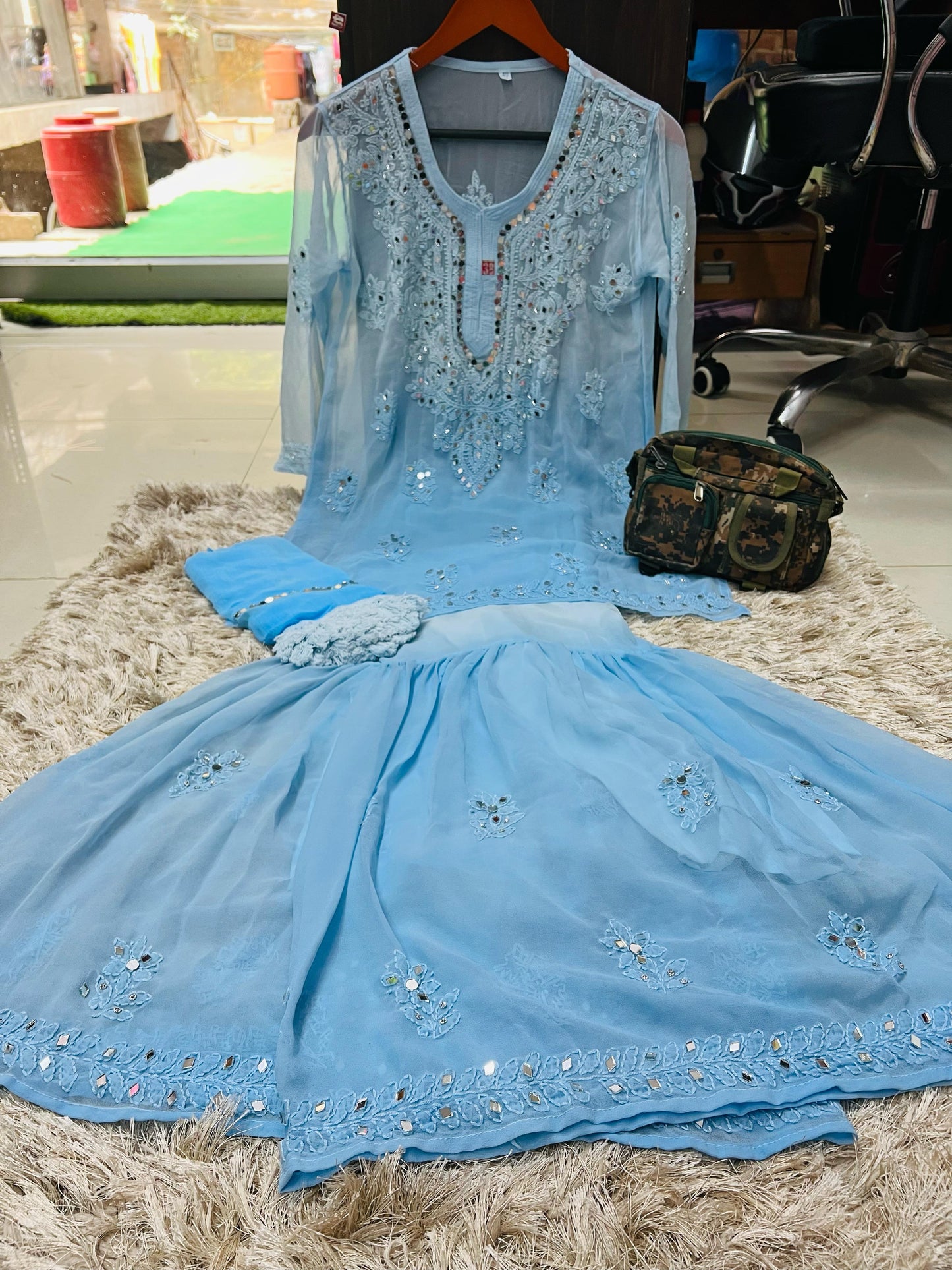 Viral ( Short Mirror Gharara 4pc Set )