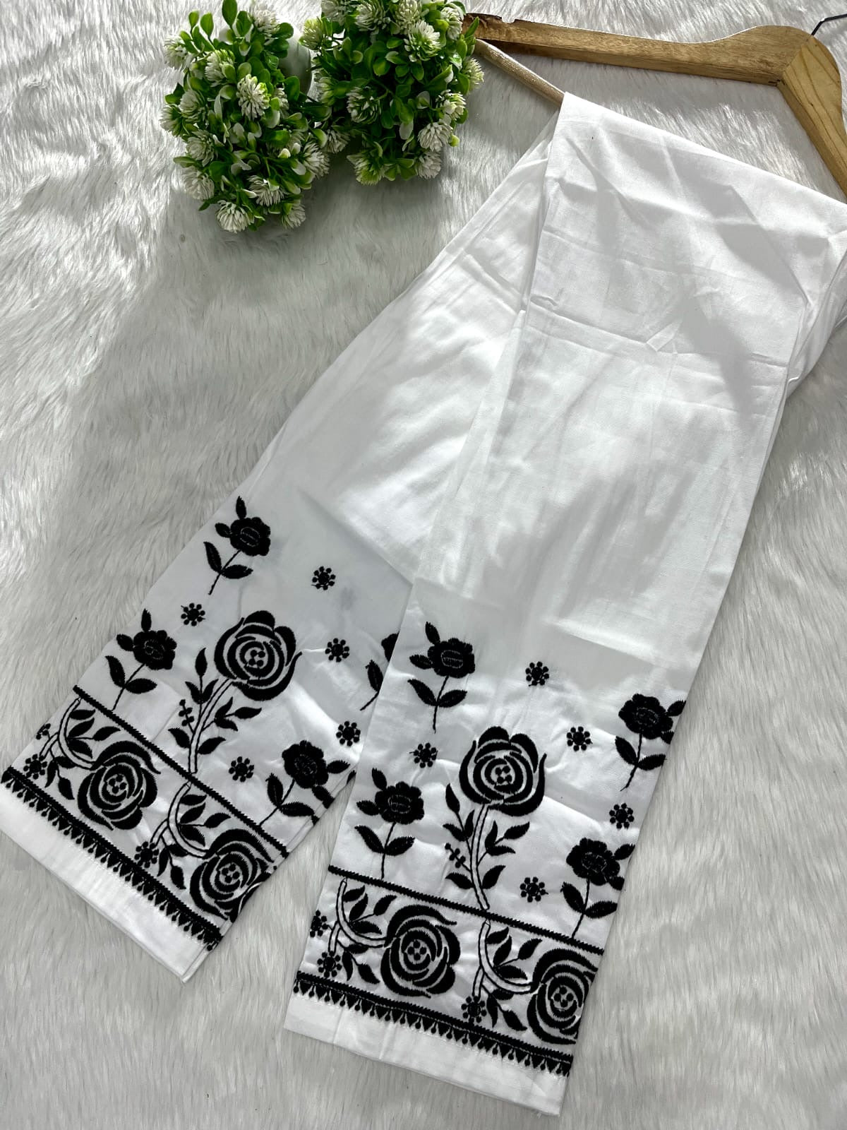 Nyra White With Black Thread Of Chikankari Combo With Pant