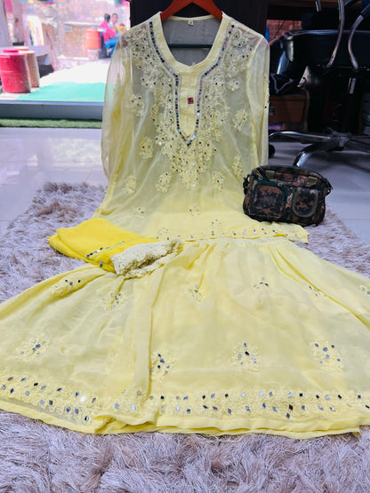 Viral ( Short Mirror Gharara 4pc Set )