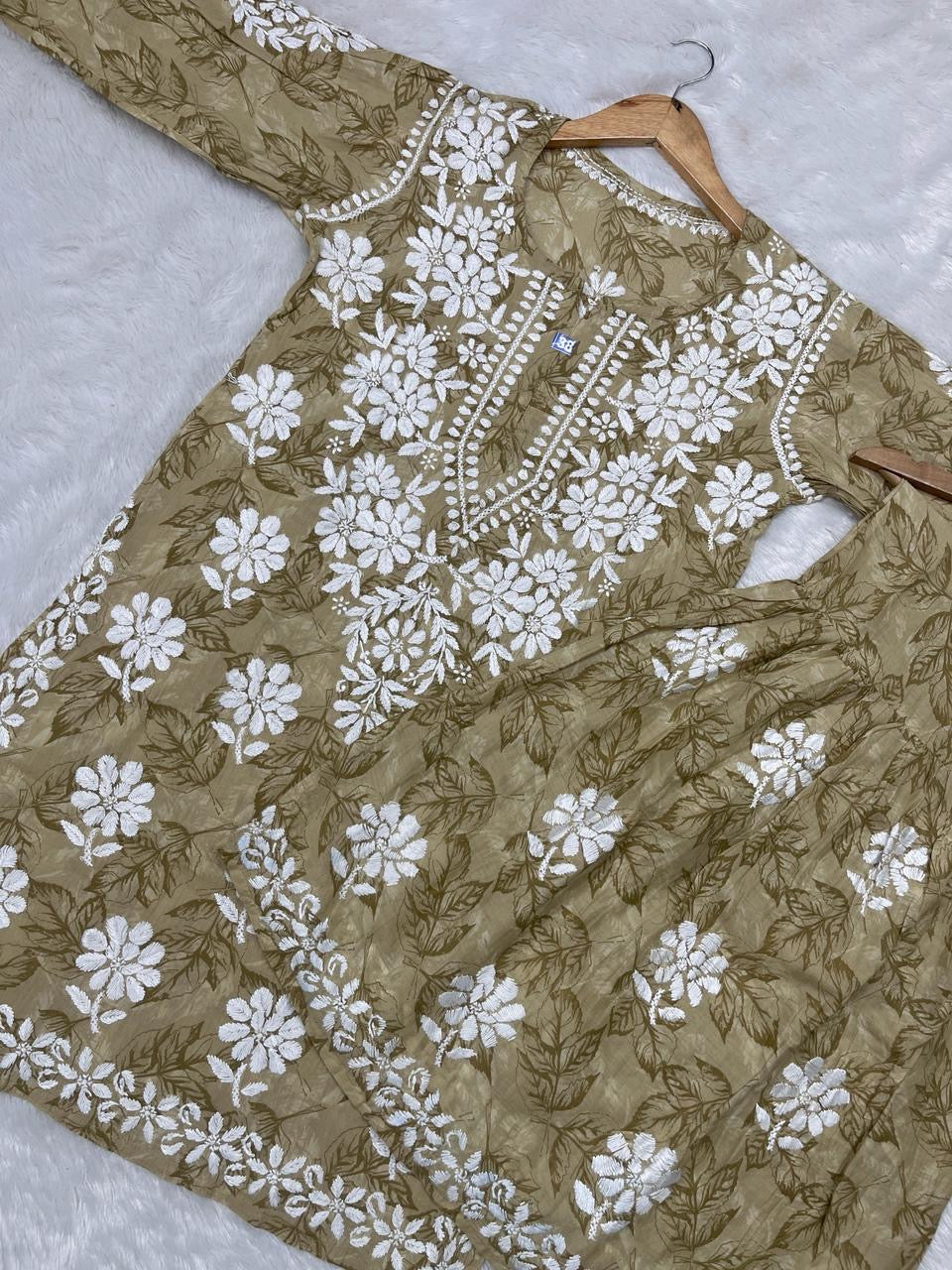 Trending chikankari Mul Gharara set