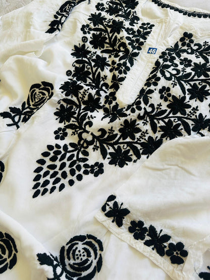 Your Favourite Black N white Chikankari