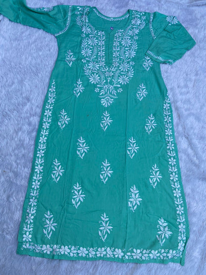 Noor chikan modal kurta