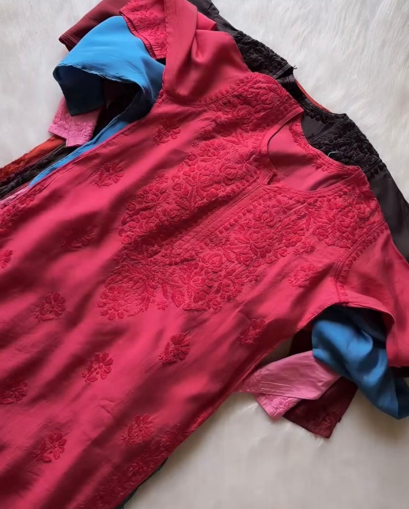 Jannat Handcrafted Soft Chikankari Long Kurti – Most Loved🌸