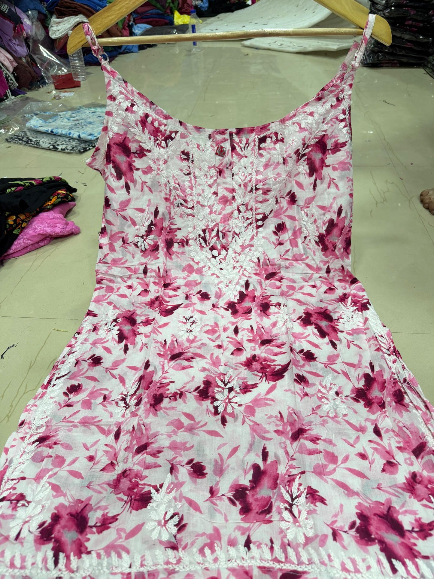 Trending Mul Strap kurta ( Restock )