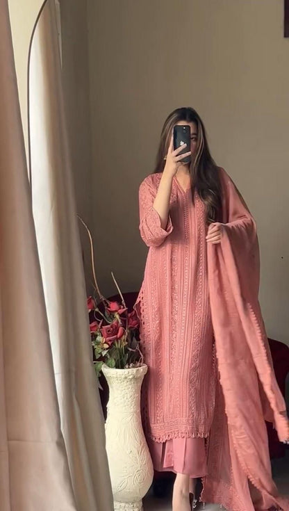 Trending Thread work 3pc set