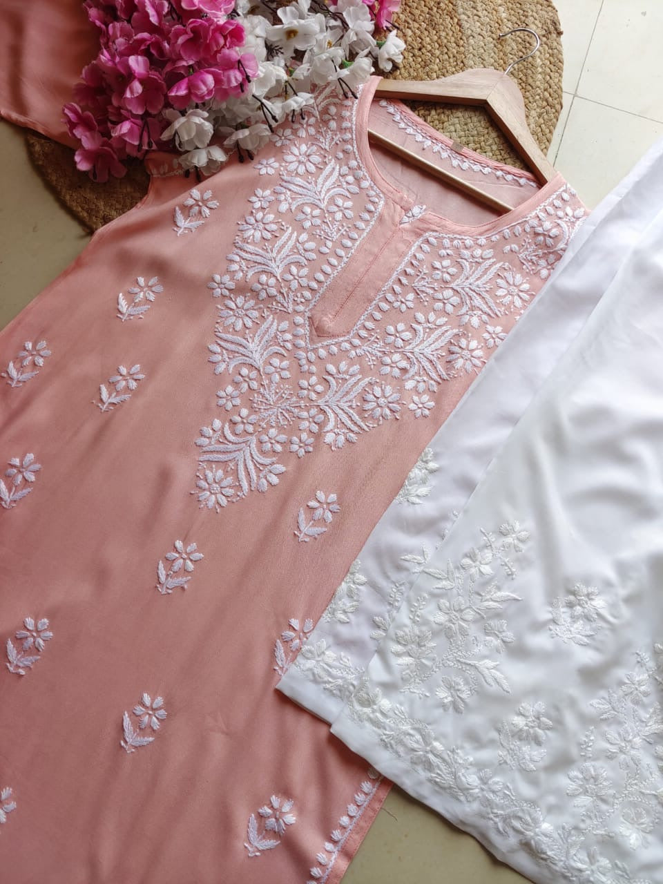 Chikan Rayon Gala Buti