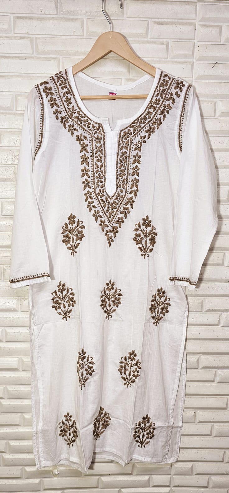 Chikankari pure Mul Mul cotton kurti