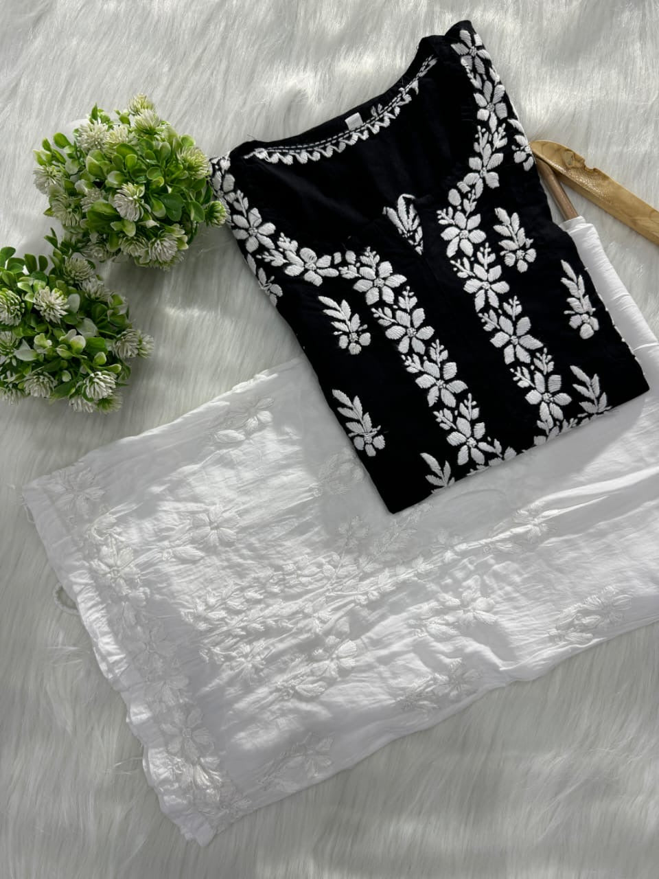 Modal new concept Chikankari