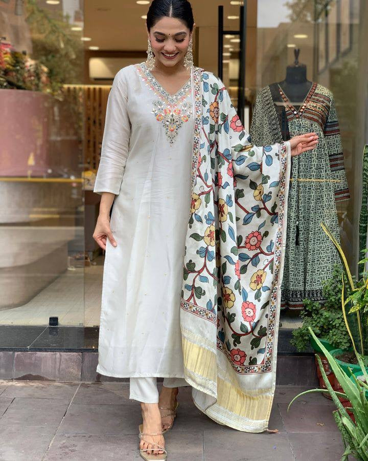 Women Embroidered Chanderi  3pc kurta set
