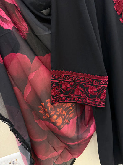 Noor-e-Black Hand Embroidered Ethnic Suit Set