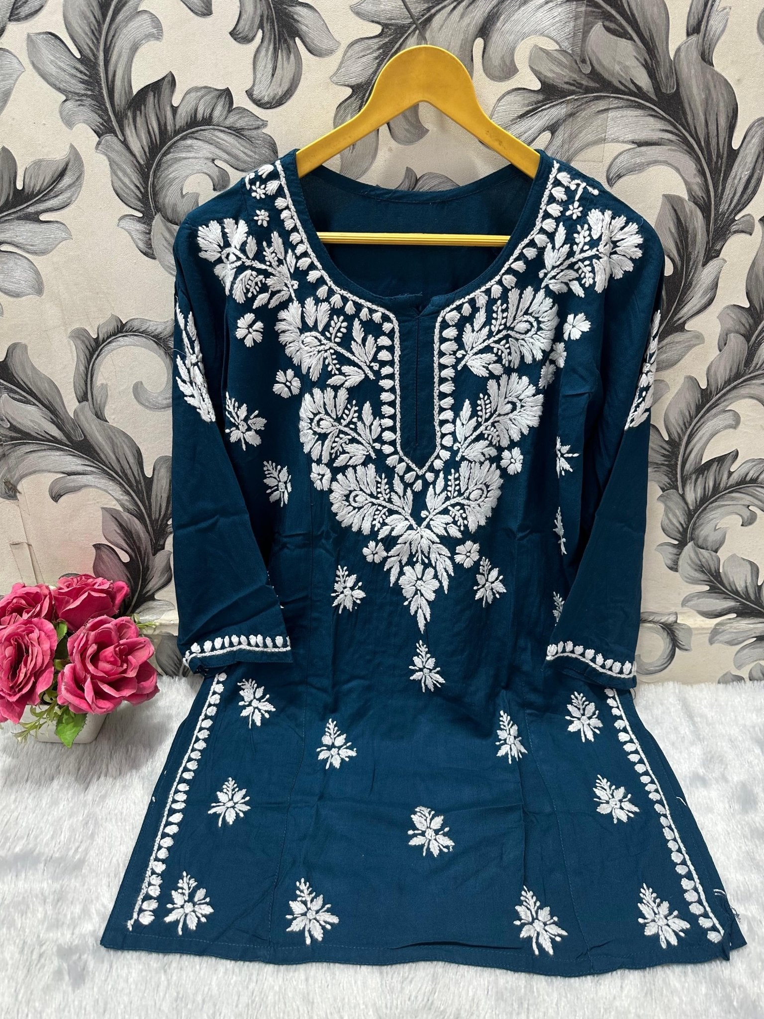 Chikankari Daily wear / College wear Short top - chikankariofficial