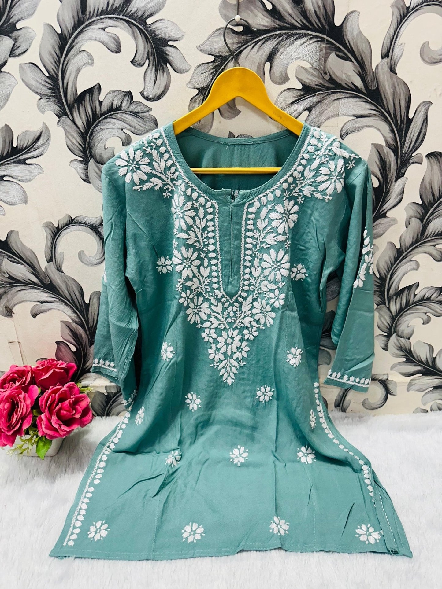 Chikankari Daily wear / College wear Short top - chikankariofficial